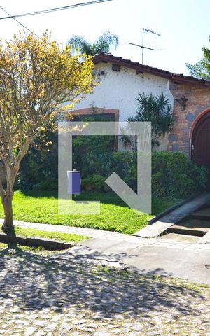 Casa à venda com 180m², 3 quartos e 3 vagasFachada
