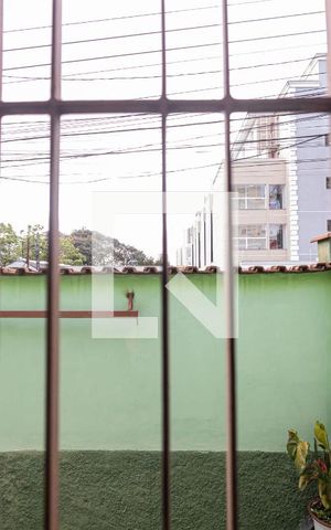 Casa à venda com 500m², 2 quartos e 4 vagas Casa à venda com 500m², 2 quartos e 4 vagasVista Sala
