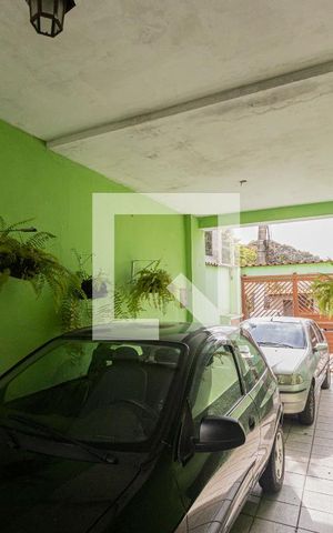 Casa à venda com 500m², 2 quartos e 4 vagas Casa à venda com 500m², 2 quartos e 4 vagasGaragem