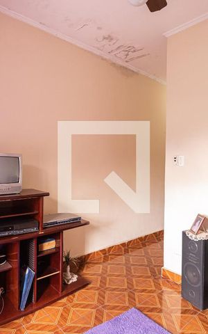 Casa à venda com 500m², 2 quartos e 4 vagas Casa à venda com 500m², 2 quartos e 4 vagasSala