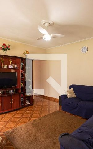Casa à venda com 500m², 2 quartos e 4 vagas Casa à venda com 500m², 2 quartos e 4 vagasSala