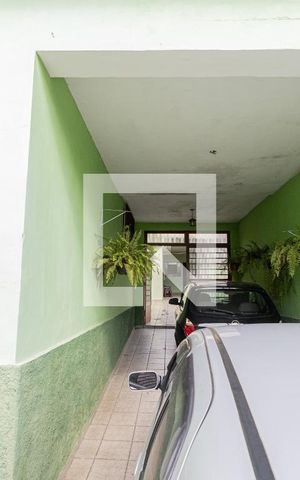 Casa à venda com 500m², 2 quartos e 4 vagas Casa à venda com 500m², 2 quartos e 4 vagasGaragem