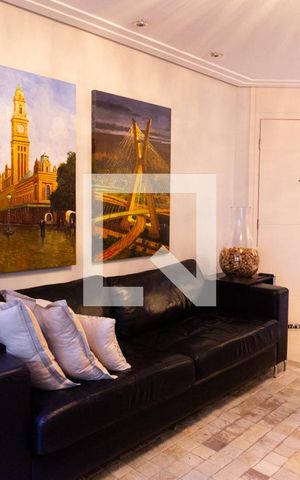 Apartamento à venda com 136m², 4 quartos e 2 vagas Apartamento à venda com 136m², 4 quartos e 2 vagasSala de Estar