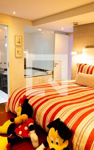 Apartamento à venda com 136m², 4 quartos e 2 vagas Apartamento à venda com 136m², 4 quartos e 2 vagasSuíte master