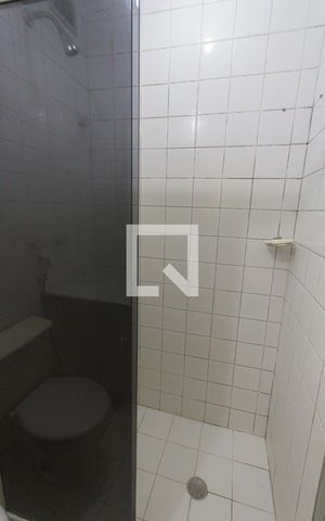 Apartamento para alugar com 182m², 2 quartos e 2 vagas Apartamento para alugar com 182m², 2 quartos e 2 vagasBanheiro da Suíte