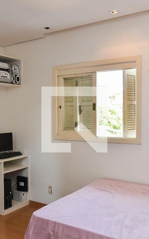 Casa à venda com 300m², 3 quartos e 2 vagas Casa à venda com 300m², 3 quartos e 2 vagasQuarto 1