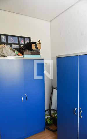 Casa à venda com 300m², 3 quartos e 2 vagas Casa à venda com 300m², 3 quartos e 2 vagasQuarto 2