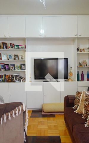 Casa à venda com 300m², 3 quartos e 2 vagasSala