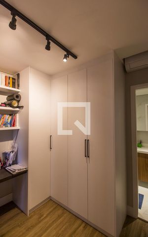 Apartamento para alugar com 112m², 2 quartos e 2 vagasDetalhe
