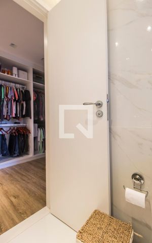 Apartamento para alugar com 112m², 2 quartos e 2 vagasBanheiro da Suíte