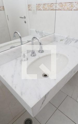 Apartamento à venda com 97m², 3 quartos e 2 vagasDetalhe banheiro
