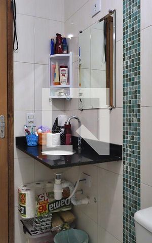 Casa à venda com 250m², 3 quartos e 6 vagasSuíte 3 - Banheiro