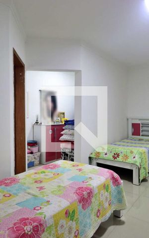 Casa à venda com 250m², 3 quartos e 6 vagasSuíte 1 - Quarto