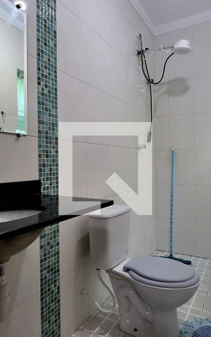 Casa à venda com 250m², 3 quartos e 6 vagasSuíte 3 - Banheiro