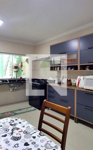 Casa à venda com 250m², 3 quartos e 6 vagasCozinha