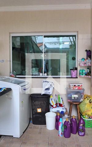 Casa à venda com 250m², 3 quartos e 6 vagasÁrea de Serviço