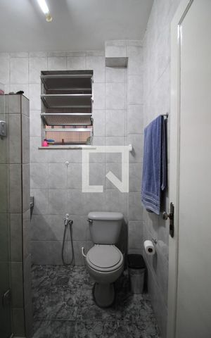 Apartamento à venda com 73m², 2 quartos e 1 vagaBanheiro Social