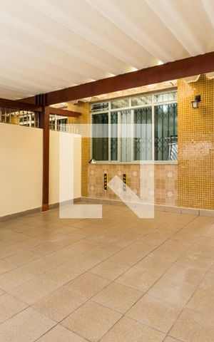 Casa à venda com 160m², 5 quartos e 2 vagasGaragem