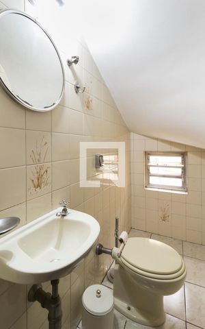 Casa à venda com 160m², 5 quartos e 2 vagasLavabo