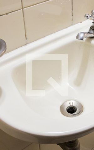 Casa à venda com 160m², 5 quartos e 2 vagasDetalhe - Lavabo