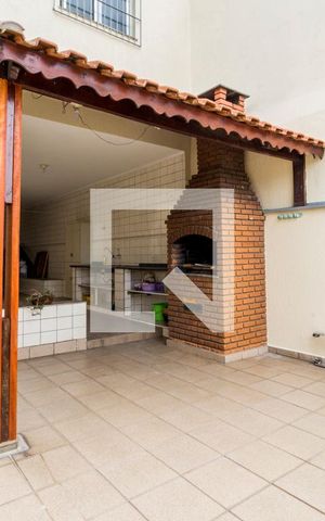 Casa à venda com 160m², 5 quartos e 2 vagasQuintal