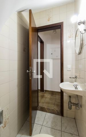 Casa à venda com 160m², 5 quartos e 2 vagasLavabo