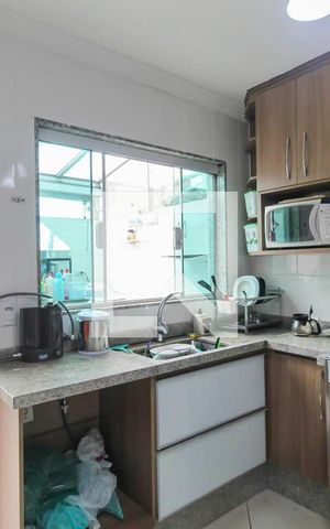 Casa de condomínio à venda com 80m², 2 quartos e 2 vagas Casa de condomínio à venda com 80m², 2 quartos e 2 vagasCozinha