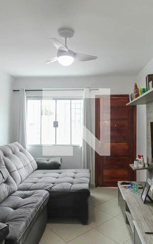 Casa de condomínio à venda com 80m², 2 quartos e 2 vagas Casa de condomínio à venda com 80m², 2 quartos e 2 vagasSala