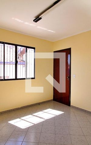 Casa à venda com 320m², 5 quartos e 10 vagasQuarto 4