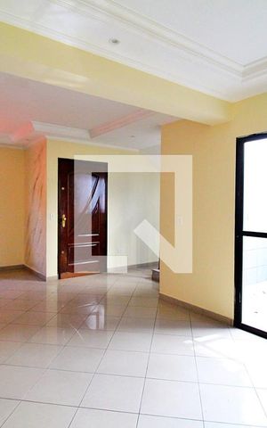 Casa à venda com 320m², 5 quartos e 10 vagasSala