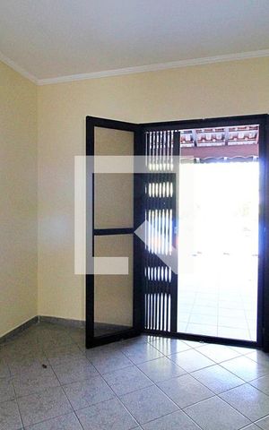 Casa à venda com 320m², 5 quartos e 10 vagasQuarto 5