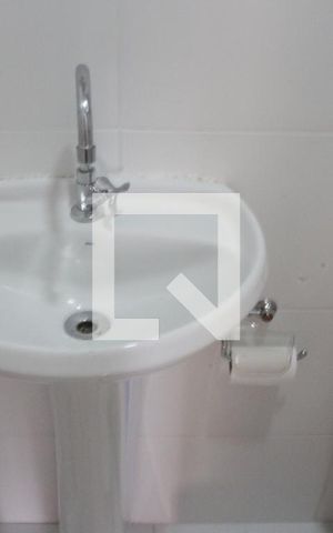 Apartamento à venda com 32m², 2 quartos e sem vagaBanheiro