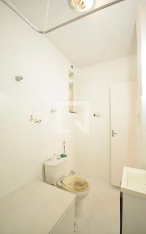 Apartamento à venda com 58m², 2 quartos e sem vagaBanheiro Social
