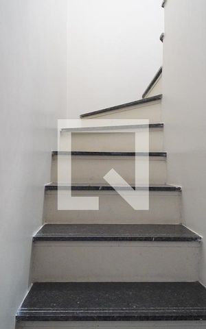 Apartamento à venda com 124m², 2 quartos e 1 vagaEscada 