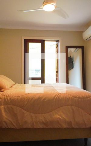Apartamento à venda com 124m², 2 quartos e 1 vagaQuarto  Suíte 