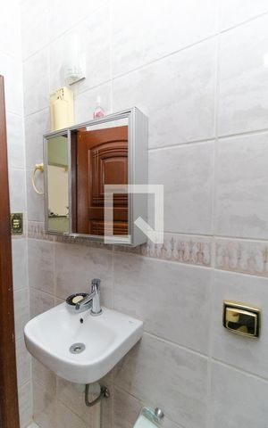 Casa à venda com 358m², 4 quartos e 3 vagasBanheiro