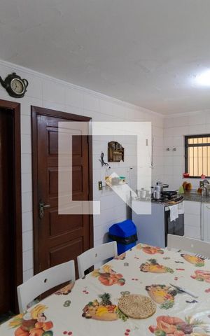 Casa à venda com 358m², 4 quartos e 3 vagasCozinha