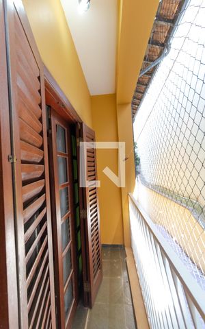 Casa à venda com 358m², 4 quartos e 3 vagasSacada da Suíte 04