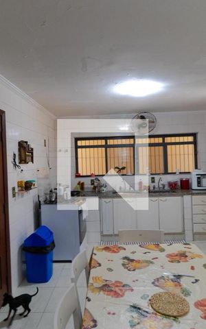 Casa à venda com 358m², 4 quartos e 3 vagasCozinha
