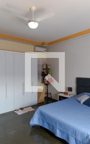 Casa à venda com 358m², 4 quartos e 3 vagasSuíte 01