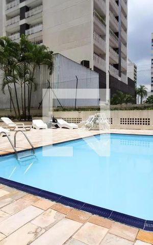 Apartamento para alugar com 98m², 3 quartos e 2 vagas Apartamento para alugar com 98m², 3 quartos e 2 vagasÁrea comum - Piscina
