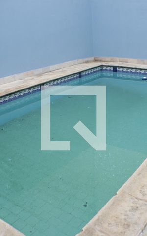Casa à venda com 150m², 3 quartos e sem vagaPiscina
