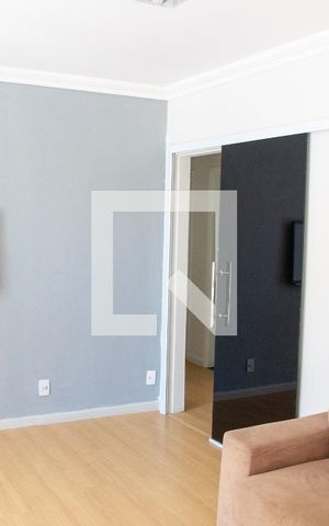 Casa para alugar com 650m², 4 quartos e 6 vagas Casa para alugar com 650m², 4 quartos e 6 vagasSala