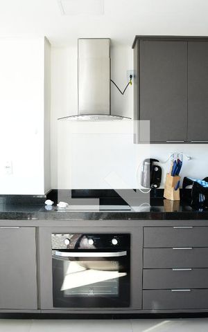 Apartamento para alugar com 105m², 2 quartos e 2 vagasCozinha