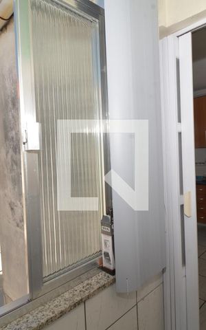 Apartamento à venda com 58m², 2 quartos e sem vagaCozinha e Área de Serviço