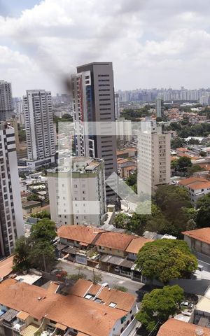 Apartamento para alugar com 105m², 3 quartos e 1 vagaVaranda