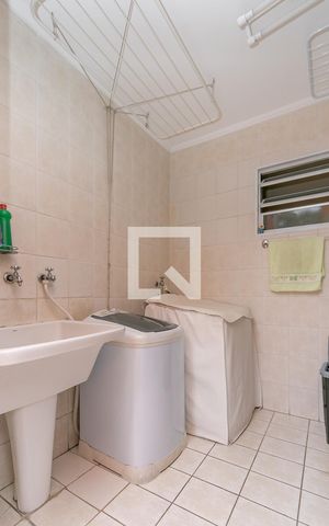 Casa para alugar com 220m², 4 quartos e 2 vagas Casa para alugar com 220m², 4 quartos e 2 vagasÁrea de Serviço