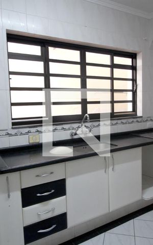 Casa para alugar com 300m², 3 quartos e 3 vagasCozinha