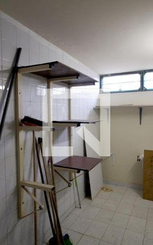 Casa para alugar com 300m², 3 quartos e 3 vagasDepósito