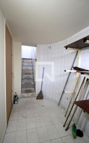 Casa para alugar com 300m², 3 quartos e 3 vagasDepósito